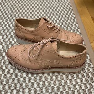 Salmon madden girl, 8 1/2 womens. Worn once.